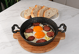 Sucuklu Yumurta