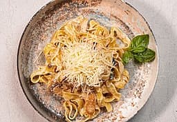 Fettuccine Alfredo